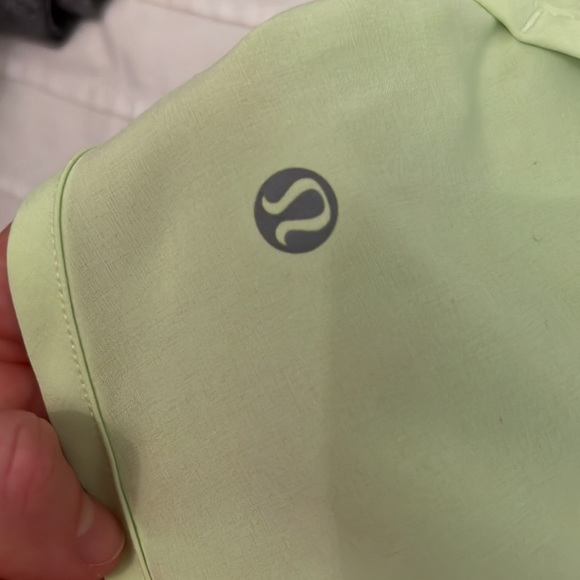 Lululemon speed shorts 6 2.5 - Picture 2 of 5